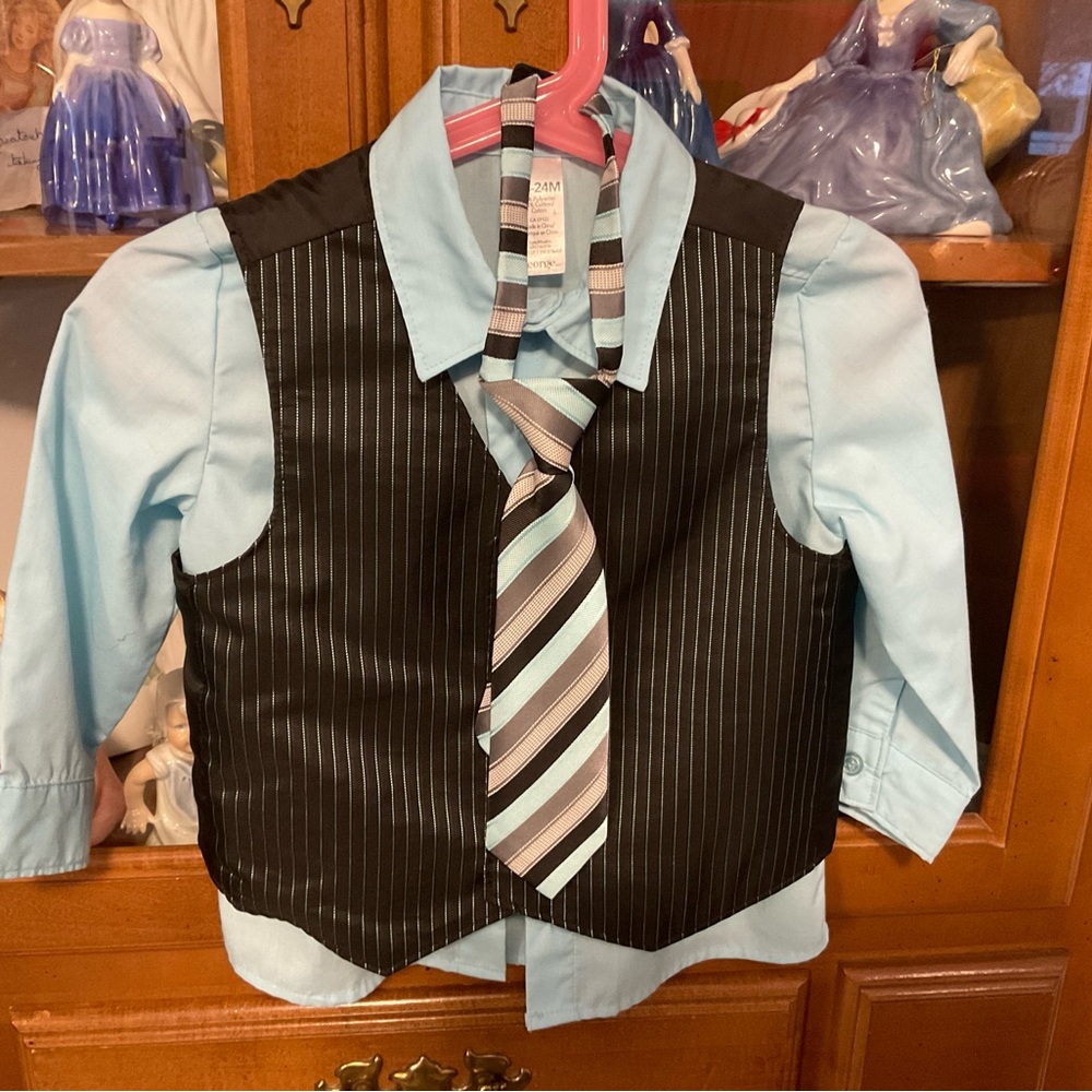 George Light Blue Shirt with Black Vest and Tie